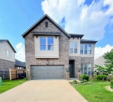 2004 SW Hampton Ave in Bentonville, AR - Building Photo