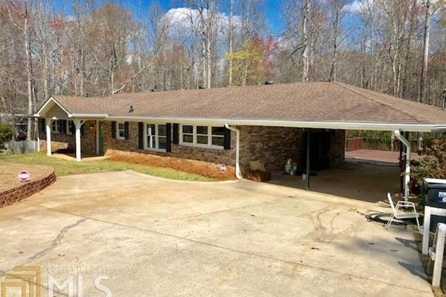 5200 Bethlehem Rd in Fairburn, GA - Building Photo