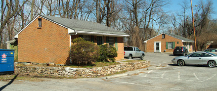 El Ray Apartments in Roanoke, VA - Building Photo - Building Photo