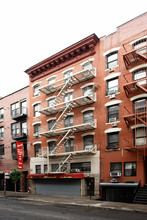 150 Orchard St in New York, NY - Building Photo - Building Photo