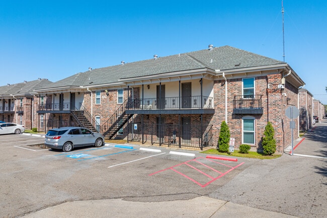 Oak Alley Apartments