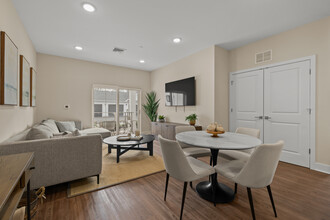 Riverpointe Cheshire in Cheshire, CT - Building Photo - Interior Photo