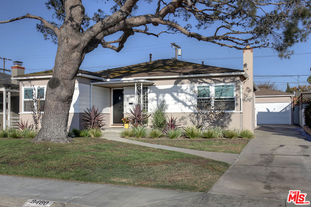 property at 8460 Vicksburg Ave
