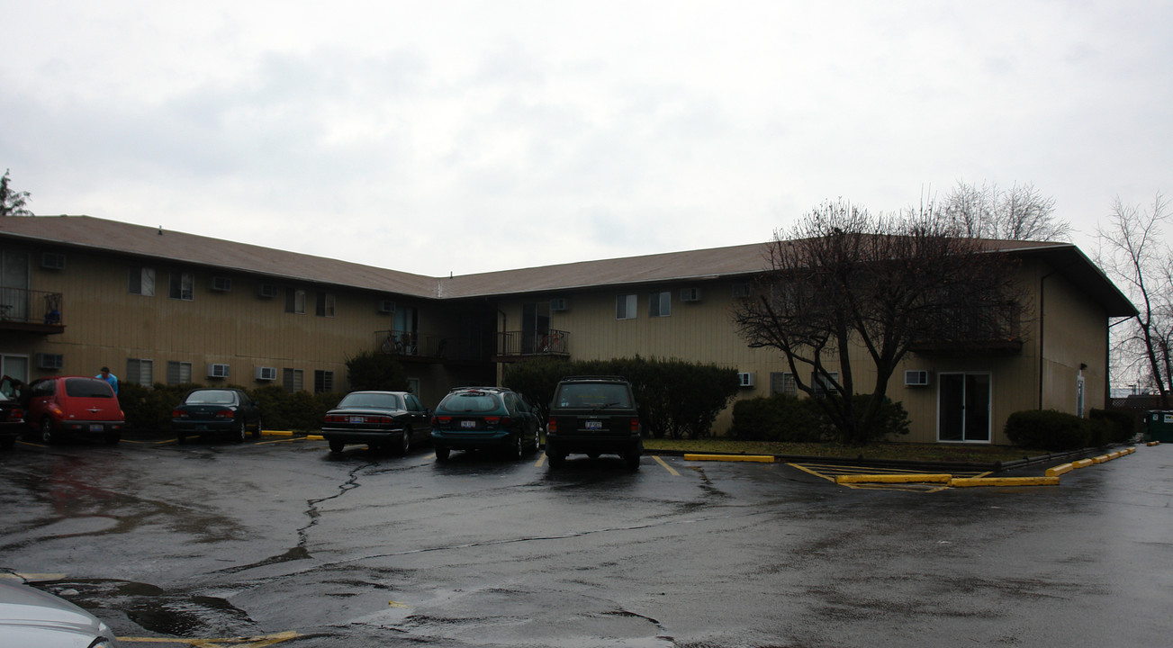 One University Circle in Toledo, OH - Foto de edificio