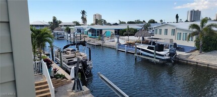 4684 Lahaina Ln in Bonita Springs, FL - Building Photo - Building Photo