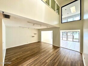 300 Cherry St in Panama City, FL - Building Photo - Building Photo