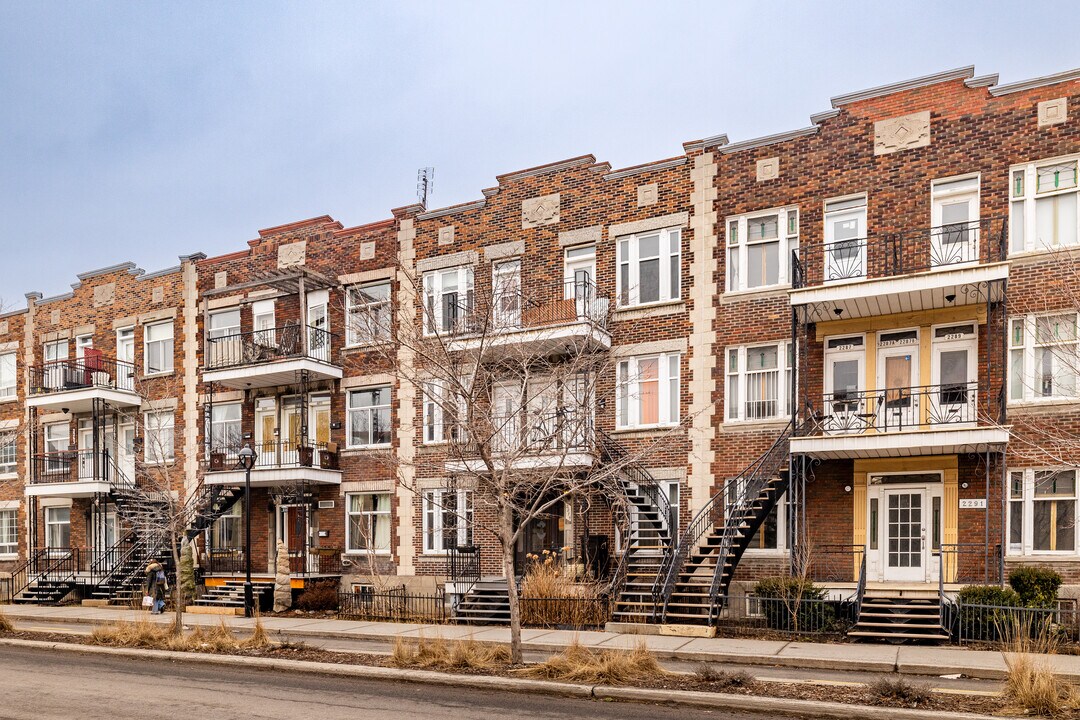 2279-2285 Rachel St E in Montréal, QC - Building Photo