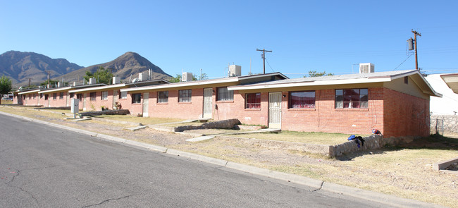 3601-3643 Johnson Ave in El Paso, TX - Building Photo - Building Photo