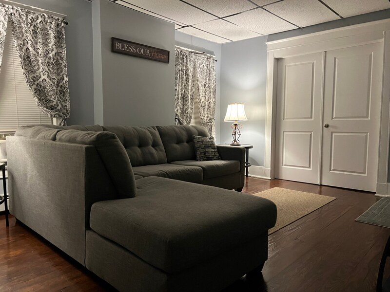 8 Davies Pl in Poughkeepsie, NY - Building Photo