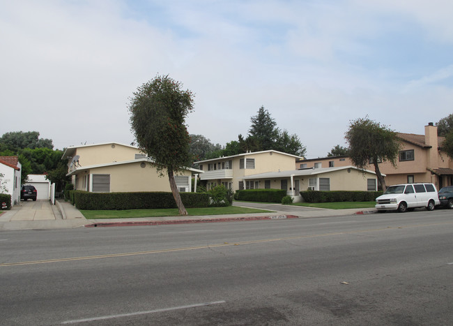 5717 Temple City Blvd in Temple City, CA - Foto de edificio - Building Photo