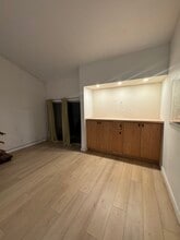 4060 Huerfano Ave, Unit 326 in San Diego, CA - Foto de edificio - Building Photo