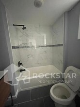 300 Lyons Ave in Newark, NJ - Building Photo - Building Photo