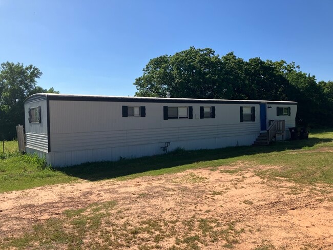 338974 US-62 in Meeker, OK - Building Photo - Building Photo