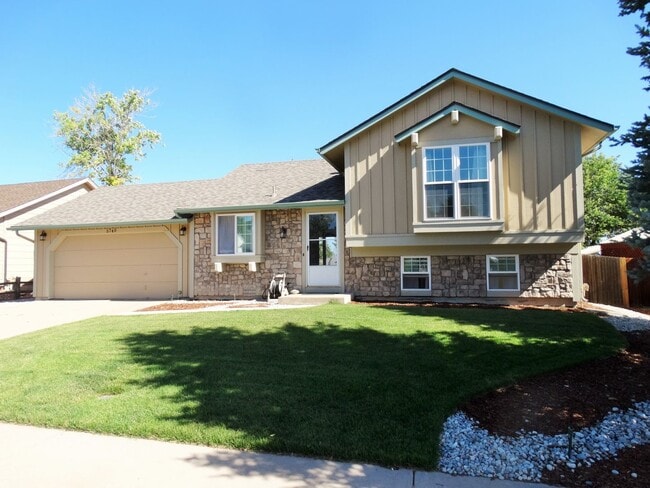 5740 S Nepal Way in Centennial, CO - Building Photo - Building Photo