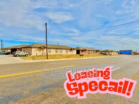 2127 E Broadway in Lubbock, TX - Building Photo