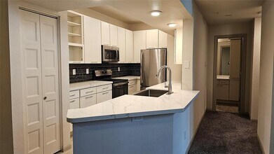 1200 S Dairy Ashford Rd, Unit 1551 in Houston, TX - Building Photo - Building Photo