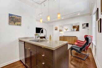 2026 N Burling St in Chicago, IL - Building Photo - Building Photo