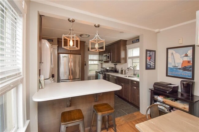 property at 16 Vaughan Ave
