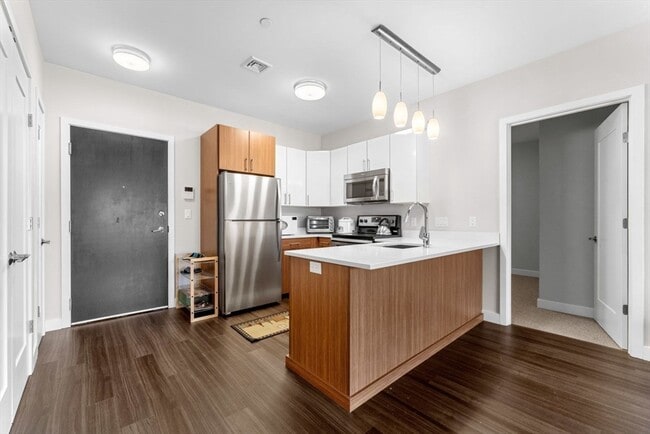 999 Hancock St in Quincy, MA - Building Photo - Building Photo