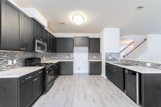 21603 Crest Peak Way in Katy, TX - Building Photo - Building Photo