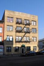 205 Monticello Ave in Jersey City, NJ - Foto de edificio - Building Photo