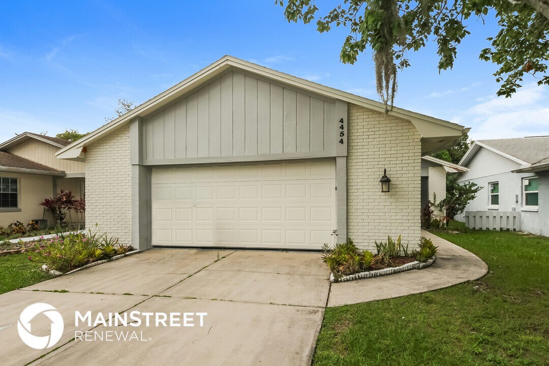 4454 Sandhurst Dr in Orlando, FL - Building Photo