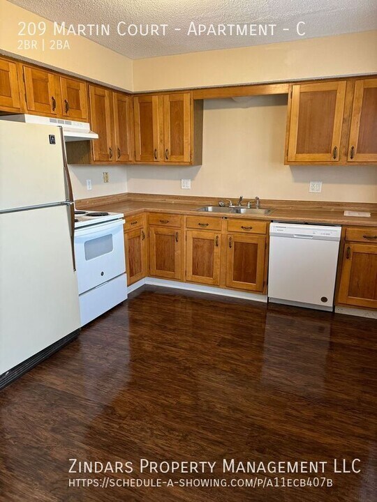 209 Martin Ct in Catlin, IL - Building Photo