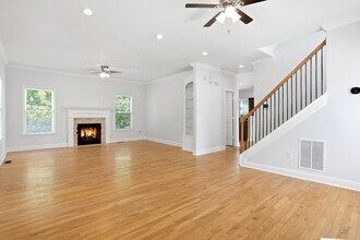 50 Pope St SW in Atlanta, GA - Foto de edificio - Building Photo