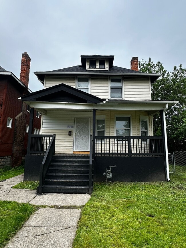 property at 5366 Seneca St