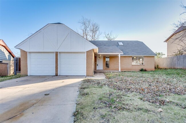 124 S Morgan Dr in Moore, OK - Building Photo - Building Photo