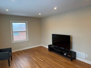 1213 S Midvale Blvd, Unit C in Madison, WI - Building Photo - Building Photo
