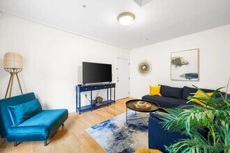 49 Cedar St in Boston, MA - Foto de edificio - Building Photo