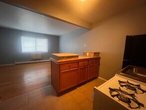 1466 N. Farwell Avenue in Milwaukee, WI - Building Photo - Interior Photo