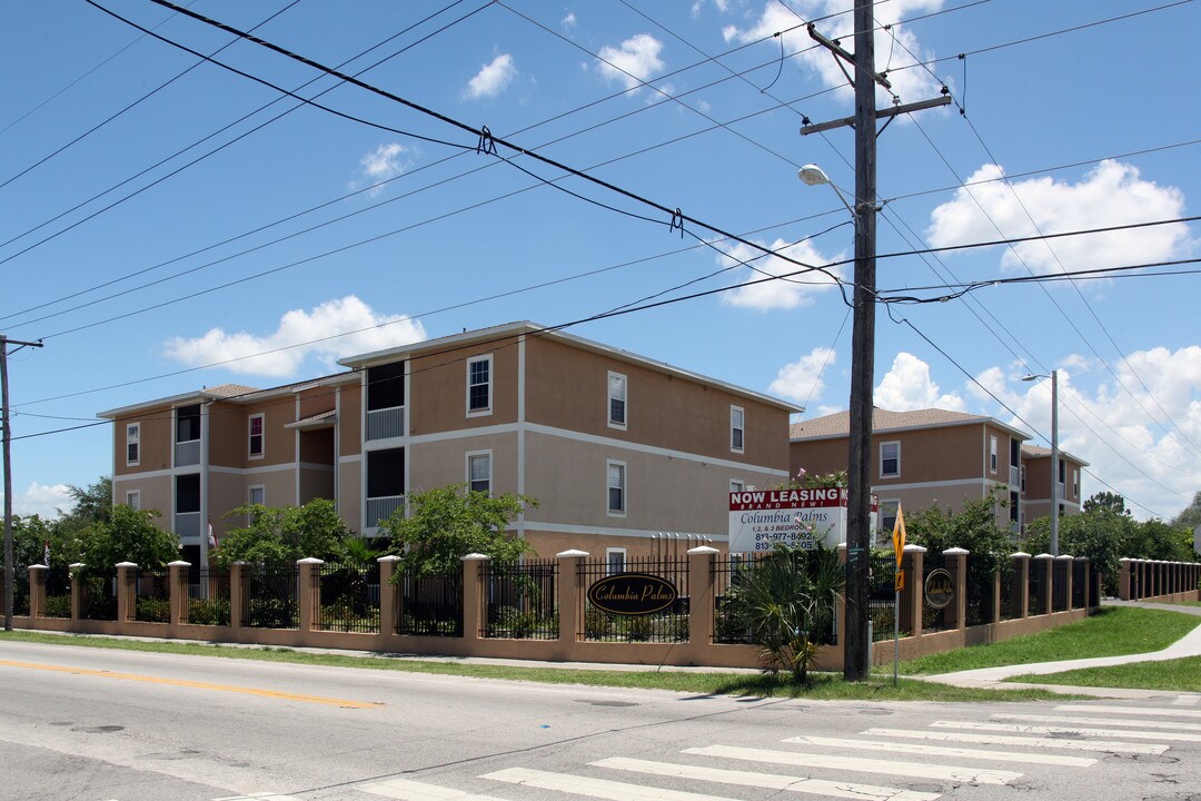 Tampa Palms in Tampa, FL - Foto de edificio