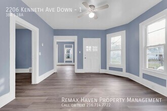 2206 Kenneth Ave in Cleveland, OH - Foto de edificio - Building Photo