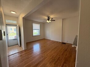 5014 Devonshire Ave, Unit 1 in St. Louis, MO - Foto de edificio - Building Photo