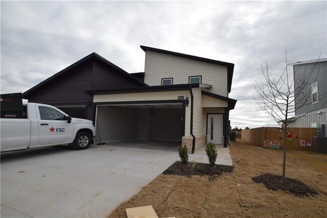 property at 1905-2 SW Poigai Ct