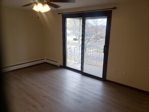 1129 Farnsworth Ave in North Tonawanda, NY - Building Photo - Building Photo