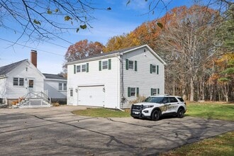 1087 Littlefield Rd in Wells, ME - Building Photo - Building Photo