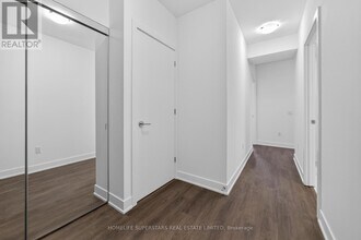2 Teagarden Ct in Toronto, ON - Building Photo - Building Photo