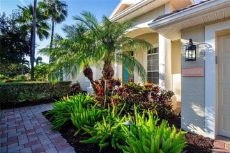 7808 Crest Hammock Way in Sarasota, FL - Building Photo - Building Photo