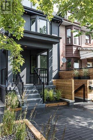 20 St Annes Rd in Toronto, ON - Building Photo - Building Photo