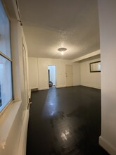 217 Hamilton Ave, Unit 3 in Trenton, NJ - Building Photo - Building Photo