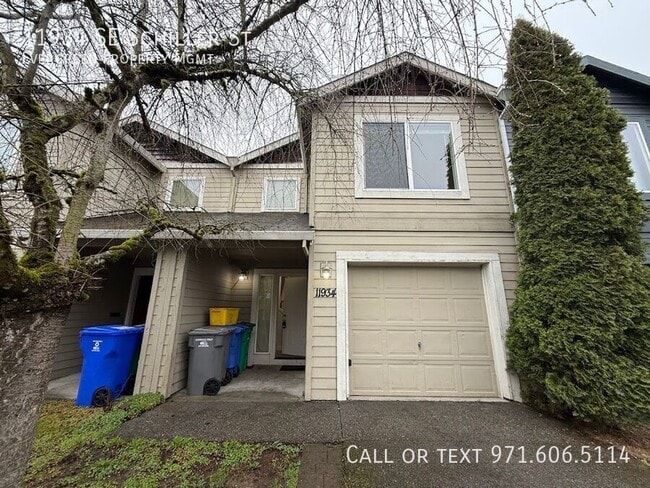 property at 11934 SE Schiller St
