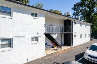 728 Formwalt St SW in Atlanta, GA - Foto de edificio - Building Photo