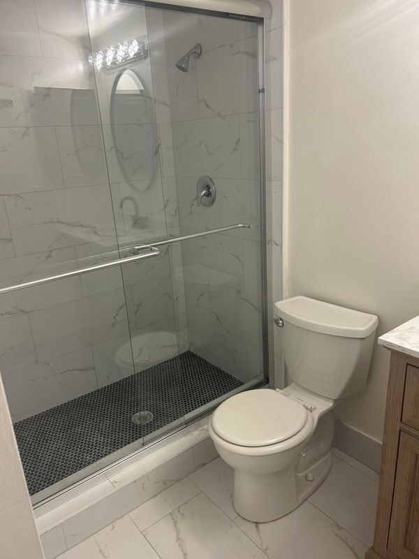 1 Abbey Ln in Delray Beach, FL - Foto de edificio - Building Photo