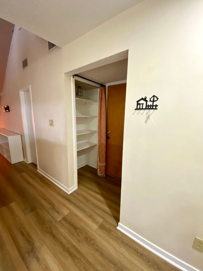 property at 1310 Harbourside Dr