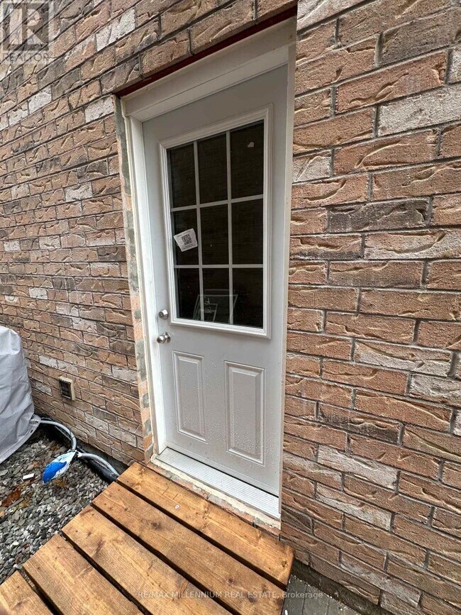 15 Mersey St in Vaughan, ON - Building Photo - Building Photo