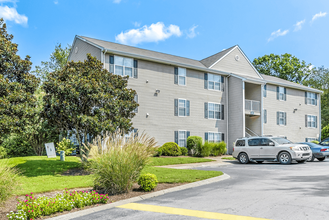 Columbia Hills Apartments in Columbia, TN - Building Photo - Building Photo