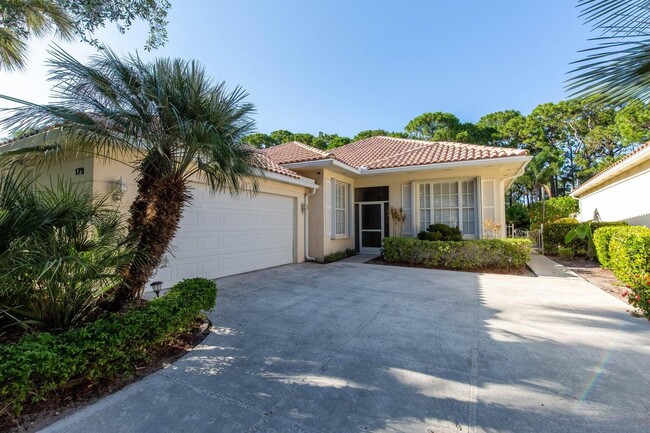 179 E Tall Oaks Cir in Palm Beach Gardens, FL - Building Photo - Building Photo